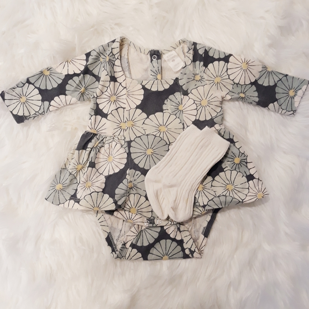 Kate Quinn outfit set
